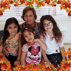 Meet your Posher, Tania